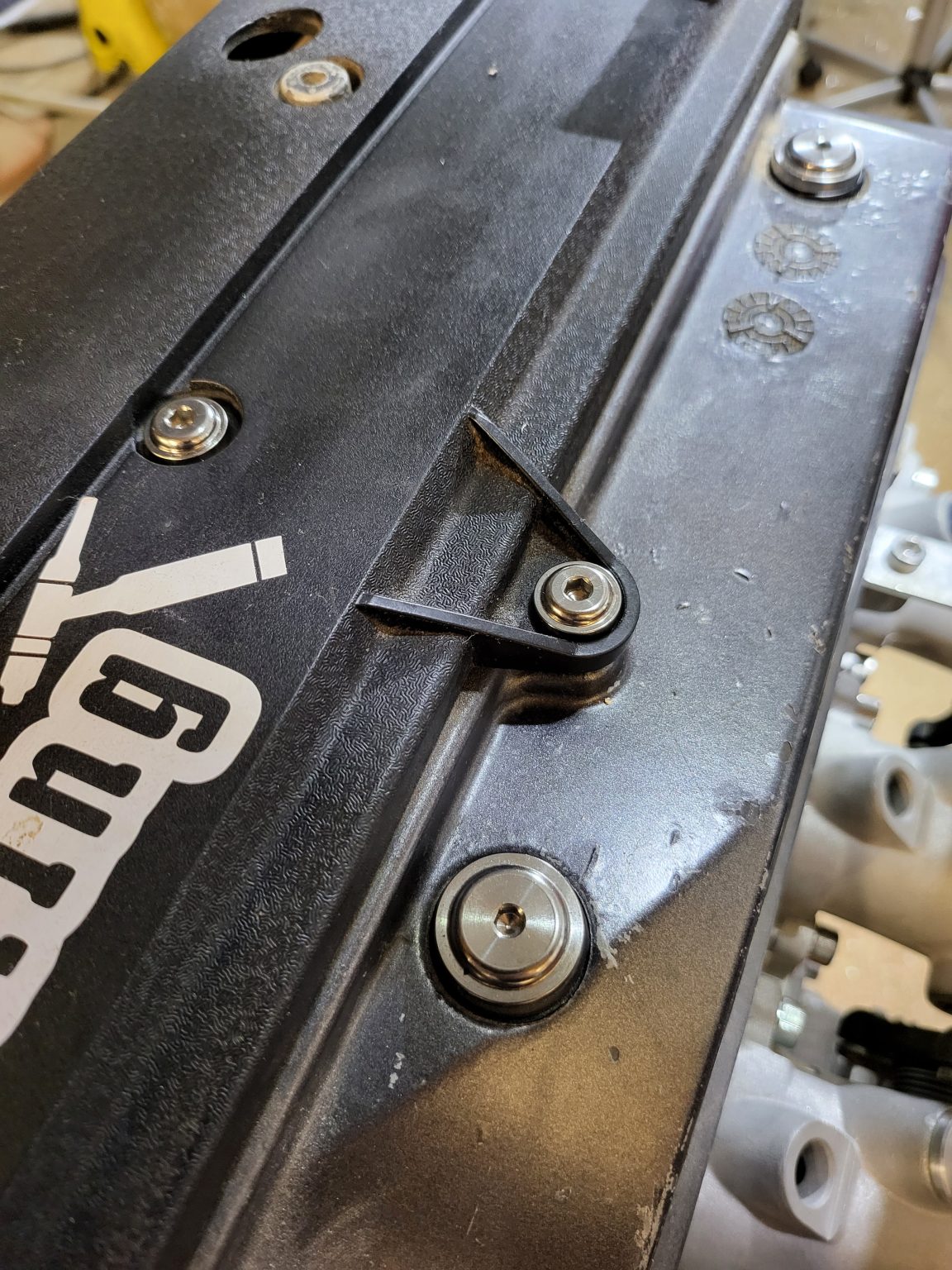 Barra cam cover bolt kit